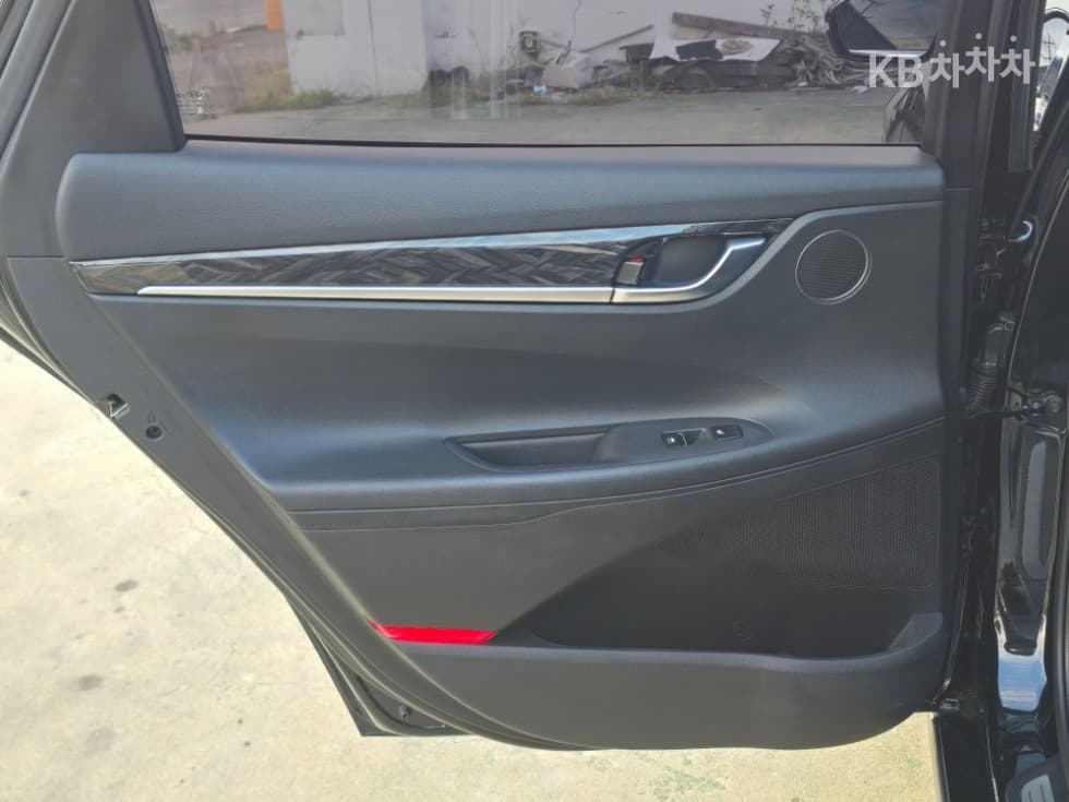 Hyundai Grandeur (Azera)IG2.4 Premium Standard - 16
