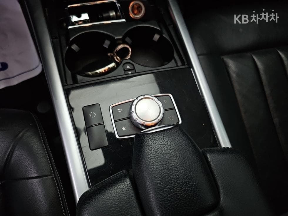 Mercedes-Benz Нов E-КласE300 4매틱 Авангард W212 - 16