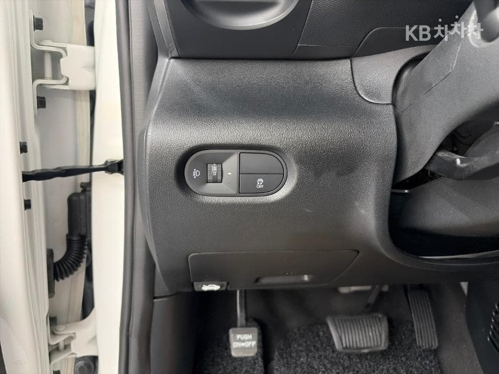 Hyundai Casper1.0 Gasoline Smart - 17