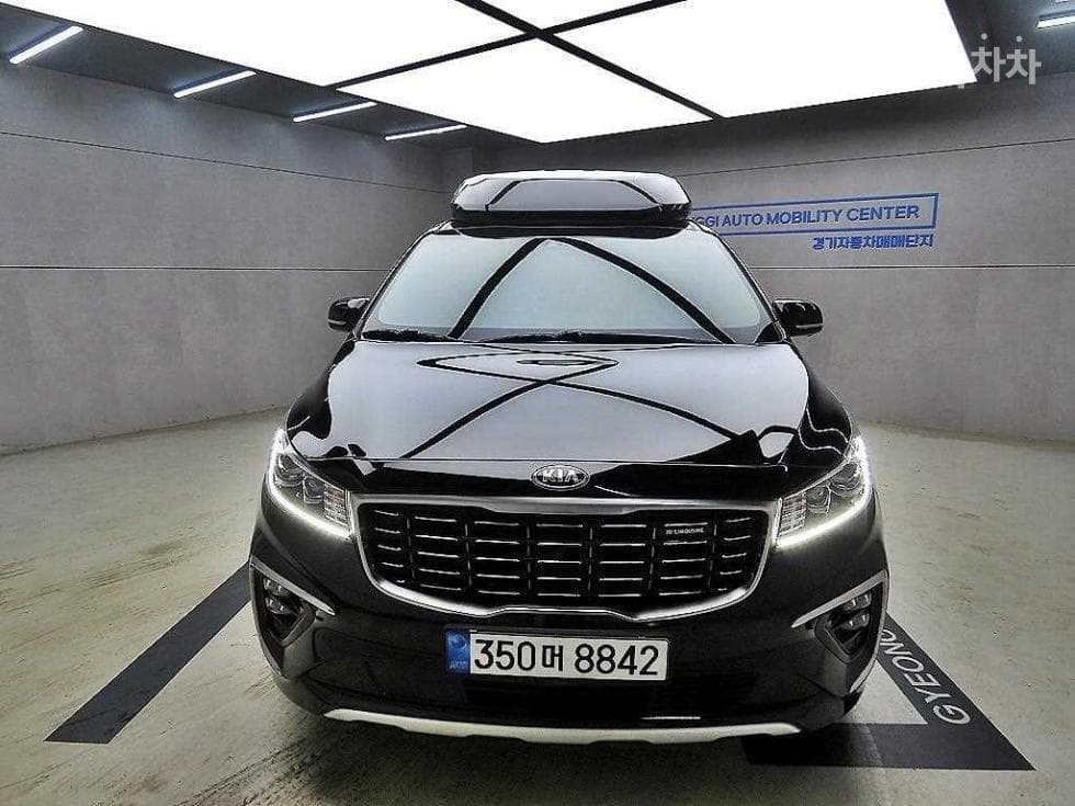 Kia The New (facelift) Carnival High Limousine (Carnival) 3.3 Gasoline 7-seater (Limousine) President - Image 1