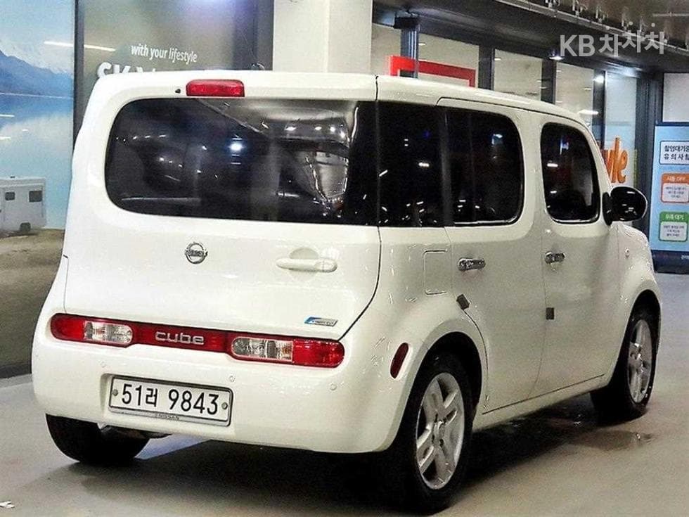 Нисан 큐브1.8 SL CVT (Безстепенна) - 4