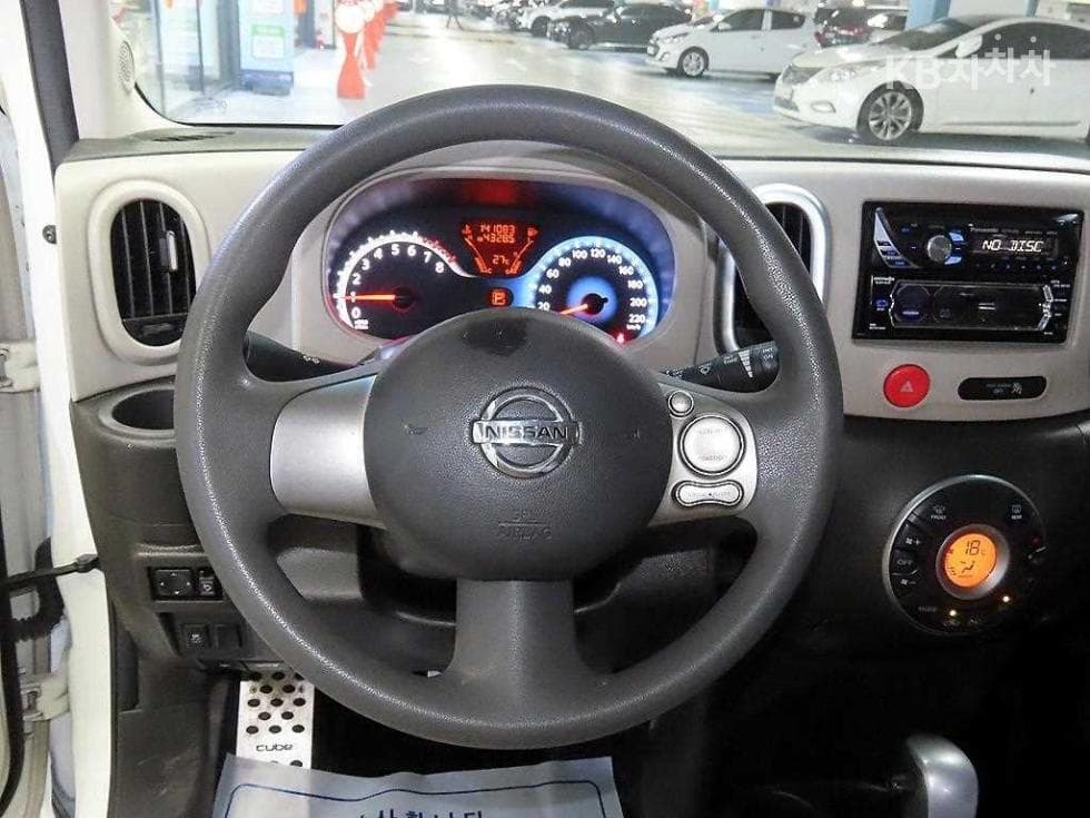 Нисан 큐브1.8 SL CVT (Безстепенна) - 8