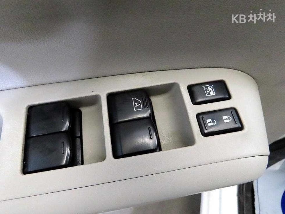 Нисан 큐브1.8 SL CVT (Безстепенна) - 13