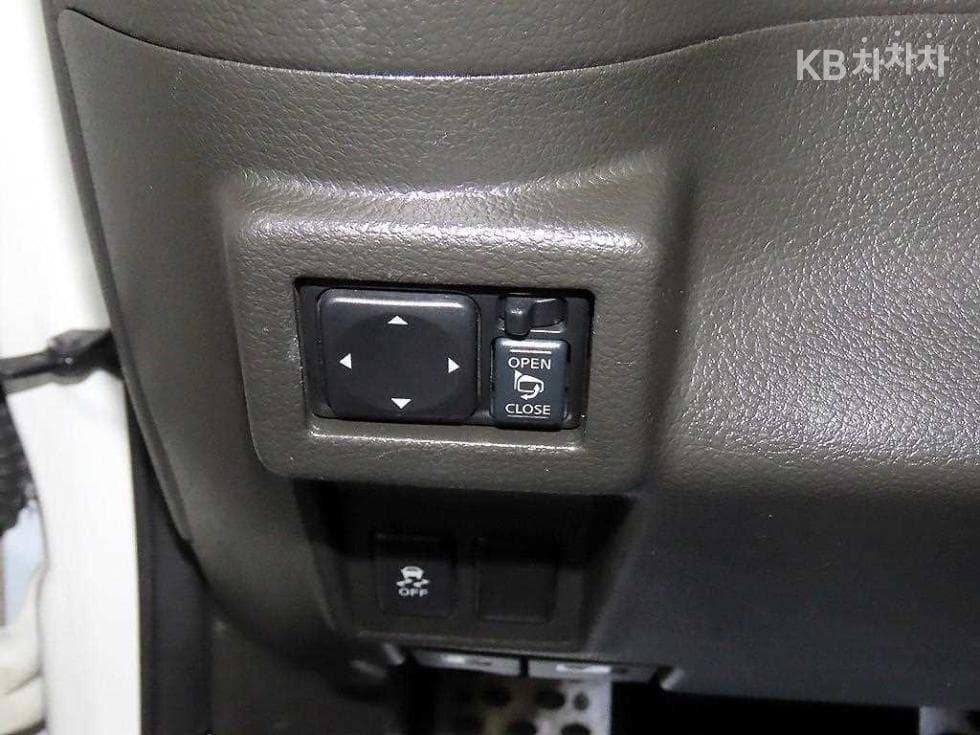Нисан 큐브1.8 SL CVT (Безстепенна) - 14