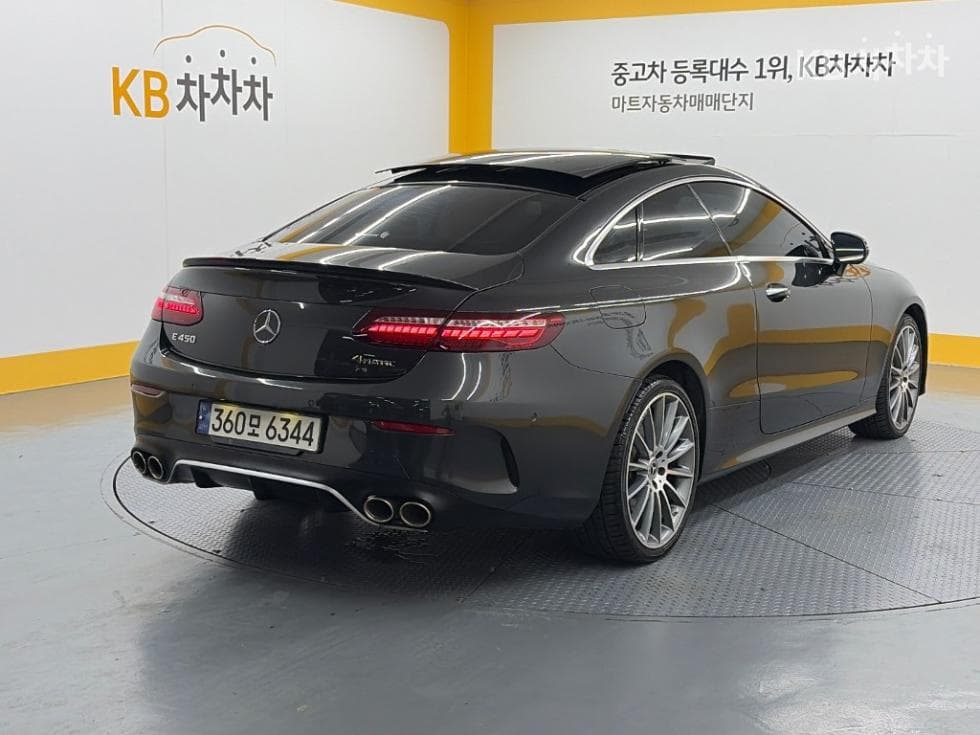 Mercedes-Benz E-Class (W213)E450 4MATIC Standard - 4