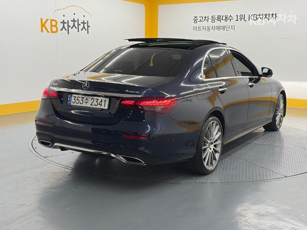Mercedes-Benz E-Class (W213)E350 4MATIC AMG Line - 4