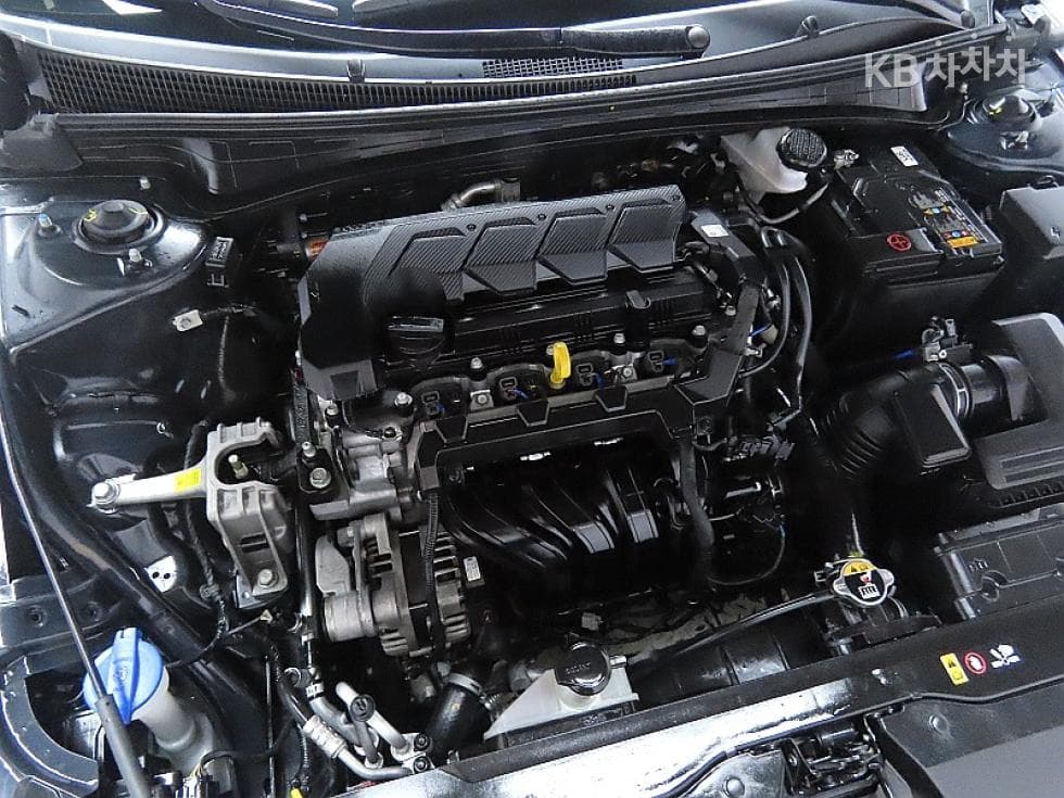 Hyundai The New (facelift) Avante (Elantra) (CN7)1.6 Gasoline Inspiration - 7
