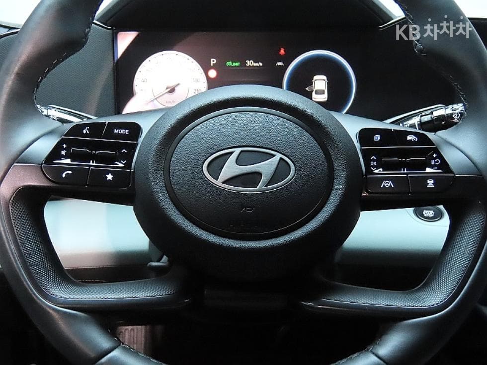 Hyundai The New (facelift) Avante (Elantra) (CN7)1.6 Gasoline Inspiration - 17