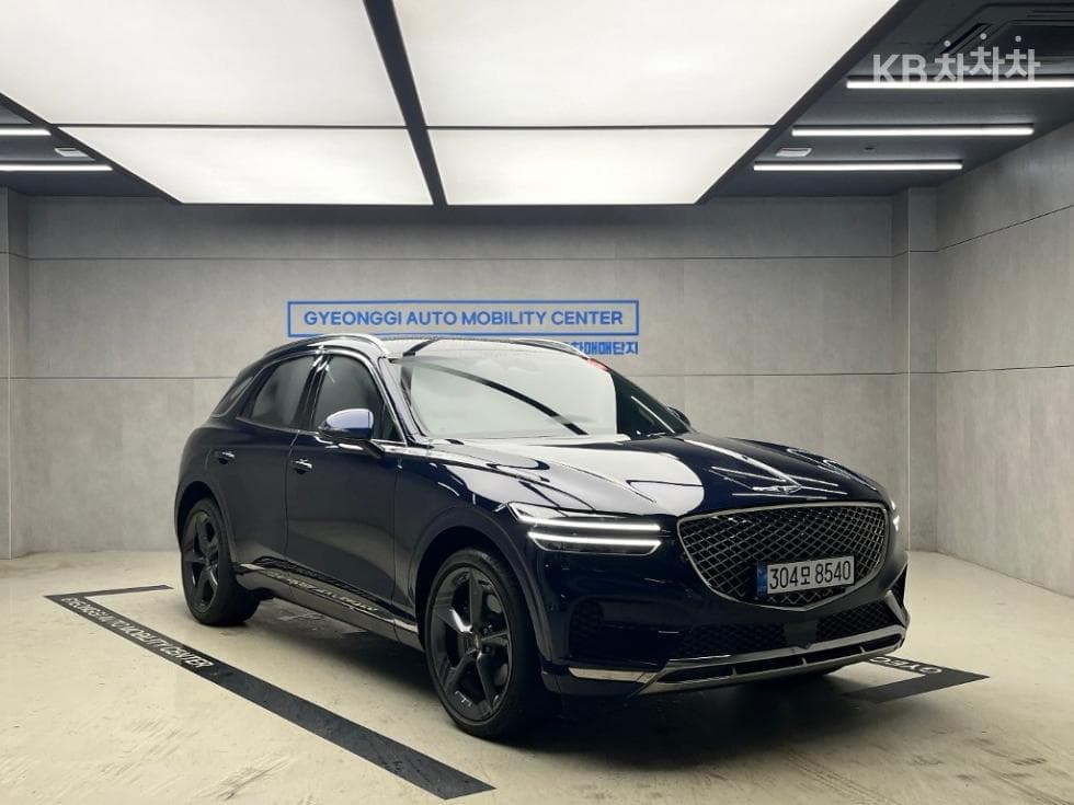 Genesis GV70 Gasoline 2.5T 2WD - Image 1