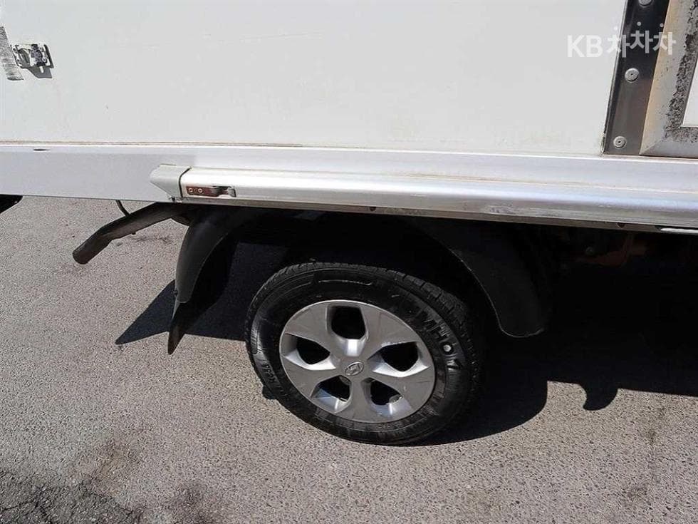 Хюндай Porter 2Удължено междуосие Super Cab 냉동Товарна надстройка차 Стил - 17