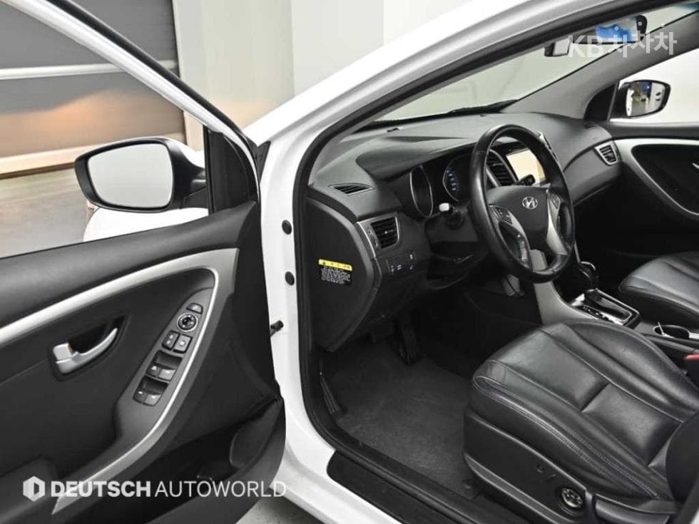 Хюндай i30(신형)1.6 VGT 유니크 - 11