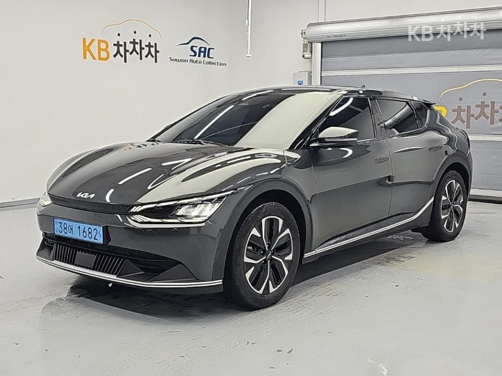 Kia EV6 롱 레Seater지 2WD Air - Image 1