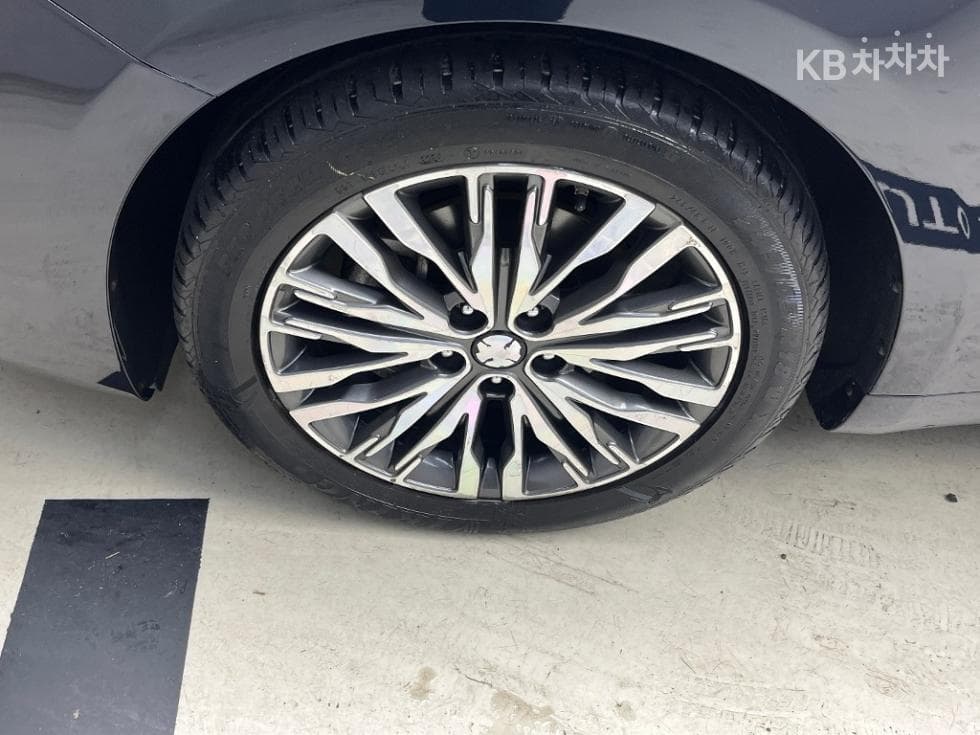 Kia K7 Premiere Hybrid2.4 HEV Noblesse - 16