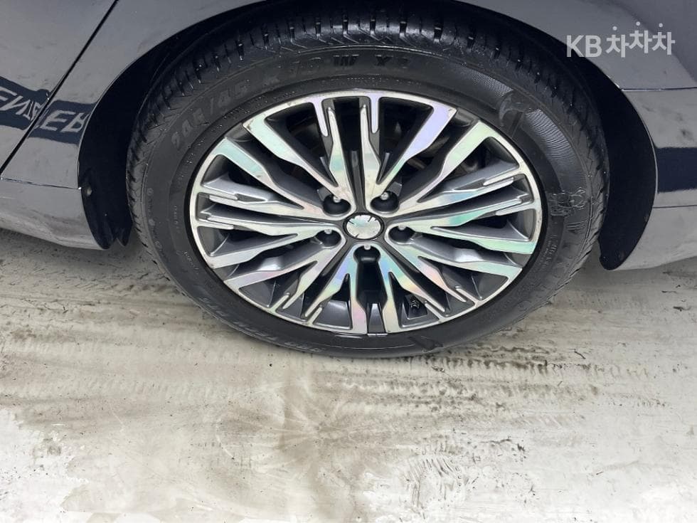 Kia K7 Premiere Hybrid2.4 HEV Noblesse - 17