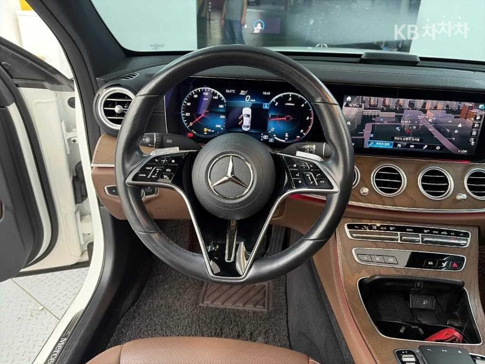 Mercedes-Benz E-Class (W213)E220d 4MATIC Exclusive - 9