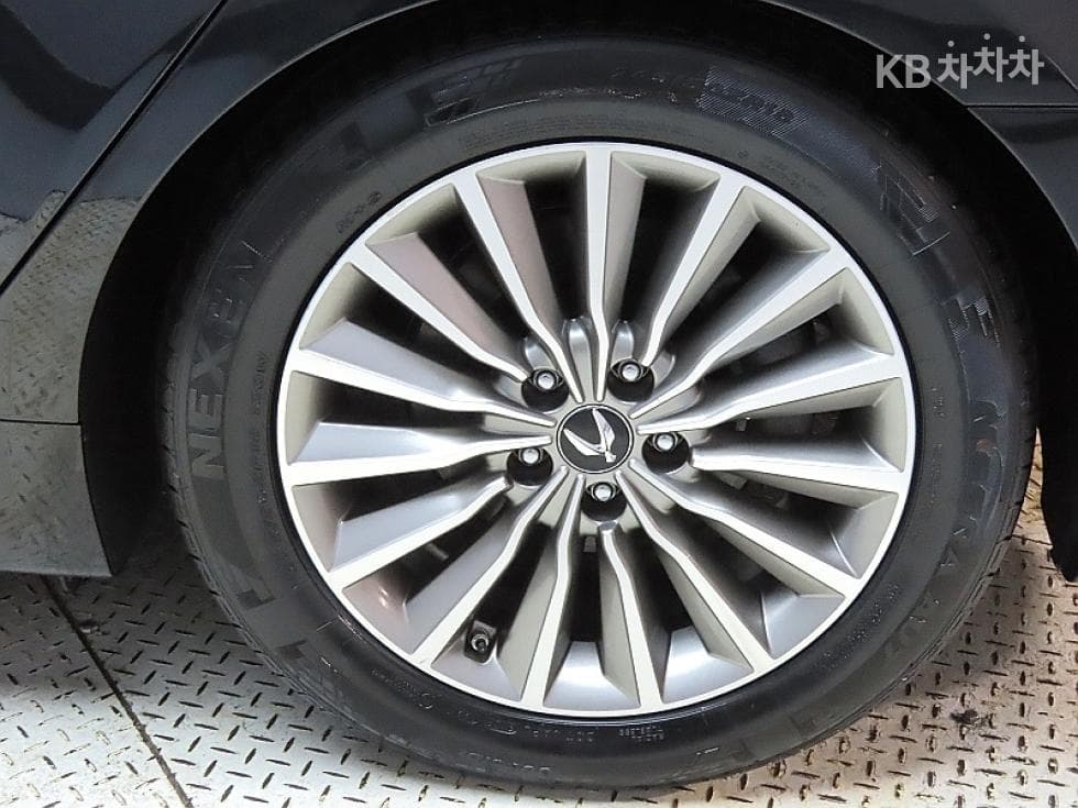 Hyundai Equus(신형)VS380 Modern - 20