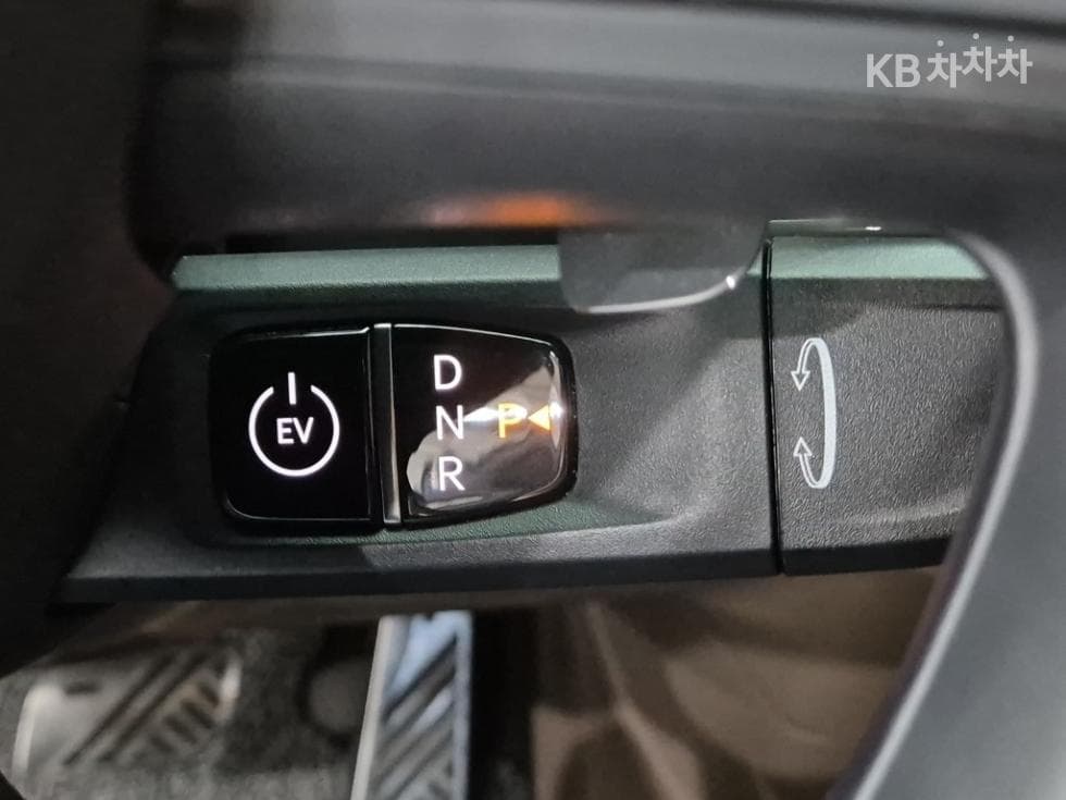 Киа EV9AWD 어스 - 7