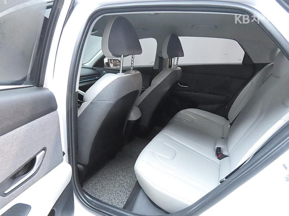Hyundai All New Avante (Elantra)(CN7)1.6 Gasoline Modern - 11