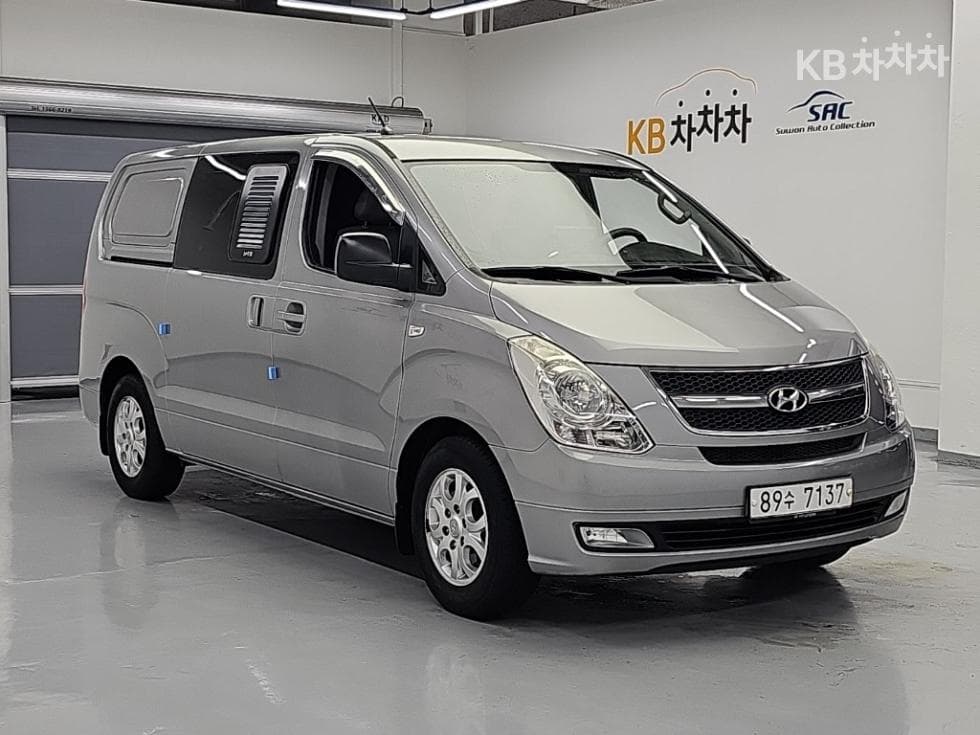 Хюндай Гранд Старекс5-местен Ван CVX Лукс - 4