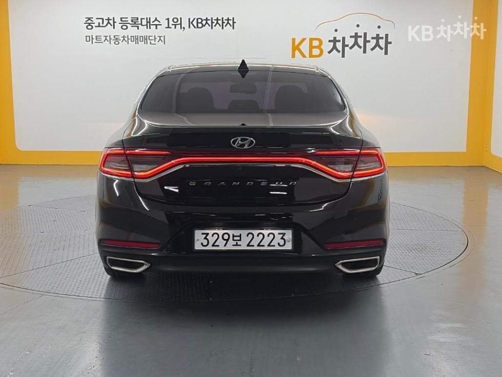 Hyundai Grandeur (Azera)IGRental car 3.0 LPi Modern Standard - 3