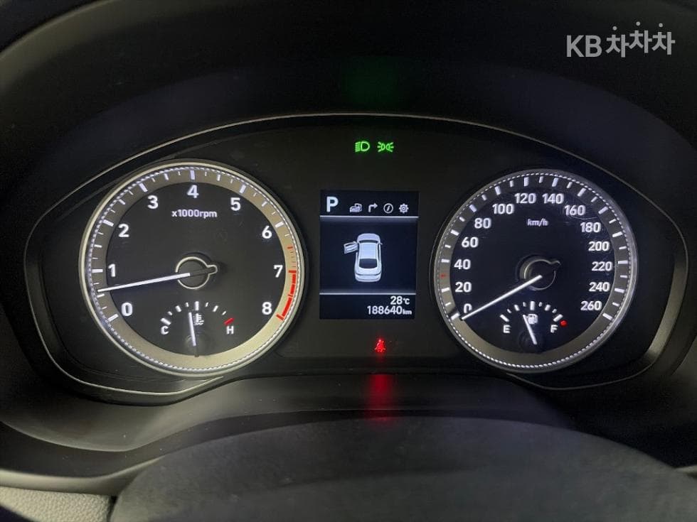 Hyundai Grandeur (Azera)IGRental car 3.0 LPi Modern Standard - 6