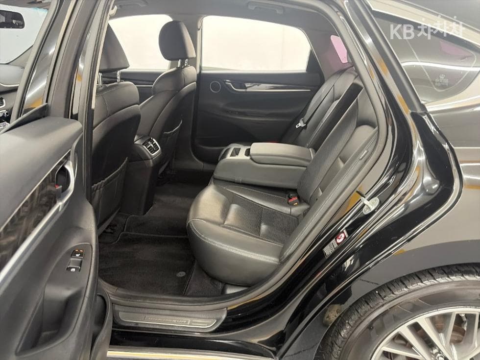 Hyundai Grandeur (Azera)IGRental car 3.0 LPi Modern Standard - 12