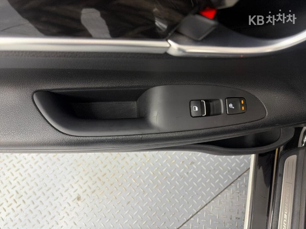 Hyundai Grandeur (Azera)IGRental car 3.0 LPi Modern Standard - 13