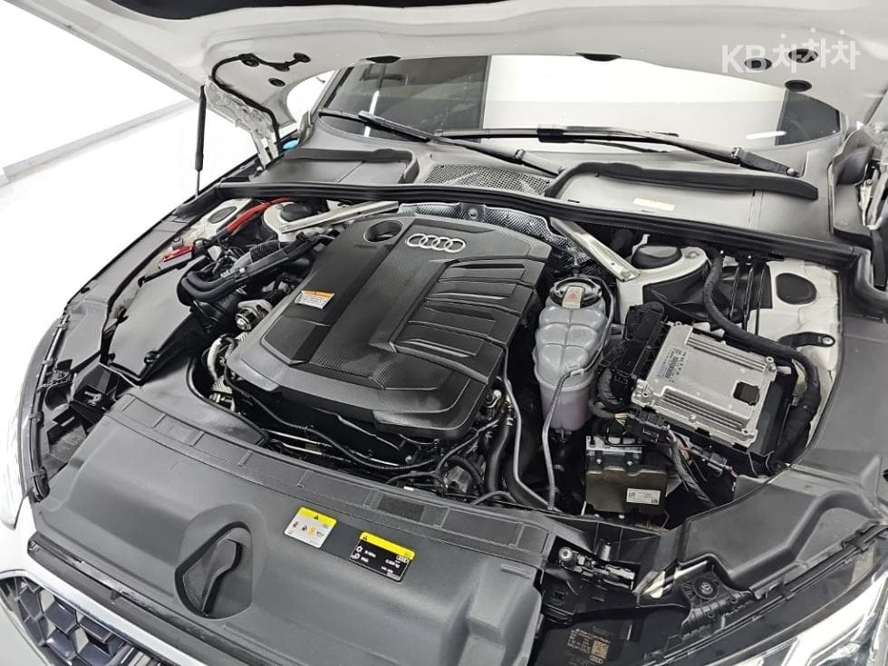 Ауди A4 (B9)35 Турбо Дизел Инжекция Premium - 5