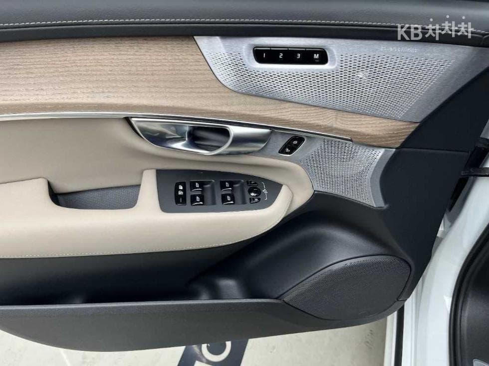 Volvo All New XC90B6 Ultra - 11