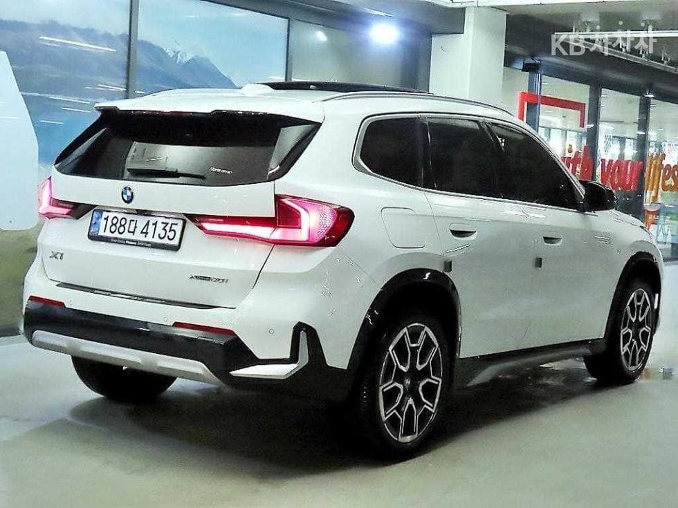 BMW X1(U11)sDrive20i xLine - 4