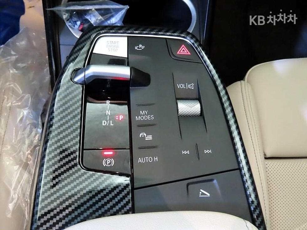 BMW X1(U11)sDrive20i xLine - 11