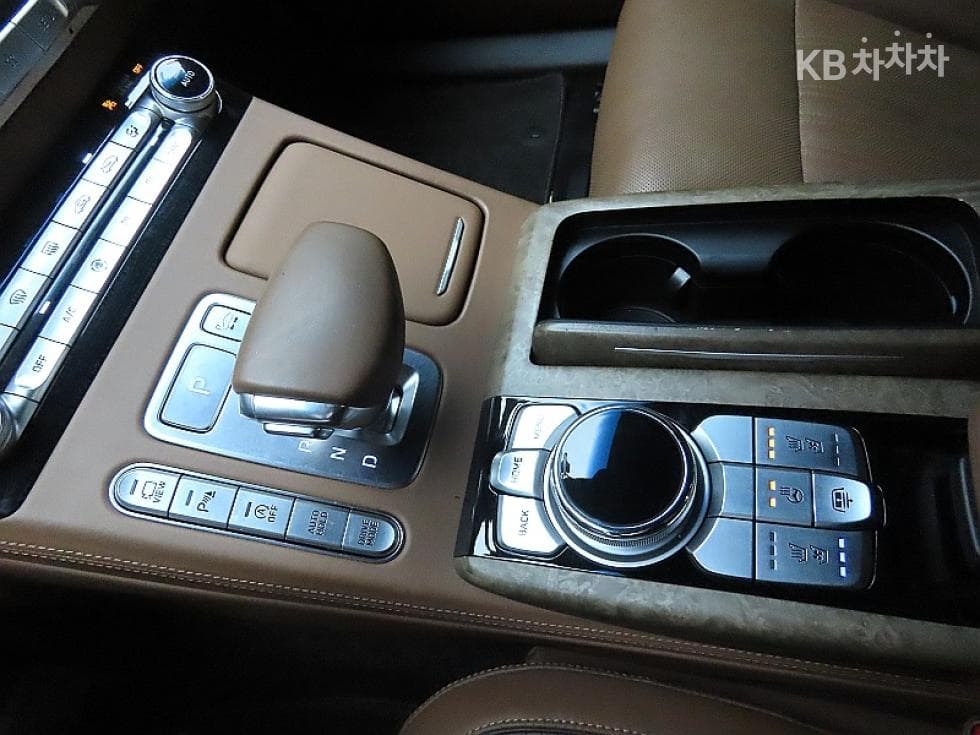 Genesis G903.8 GDi AWD Luxury - 9