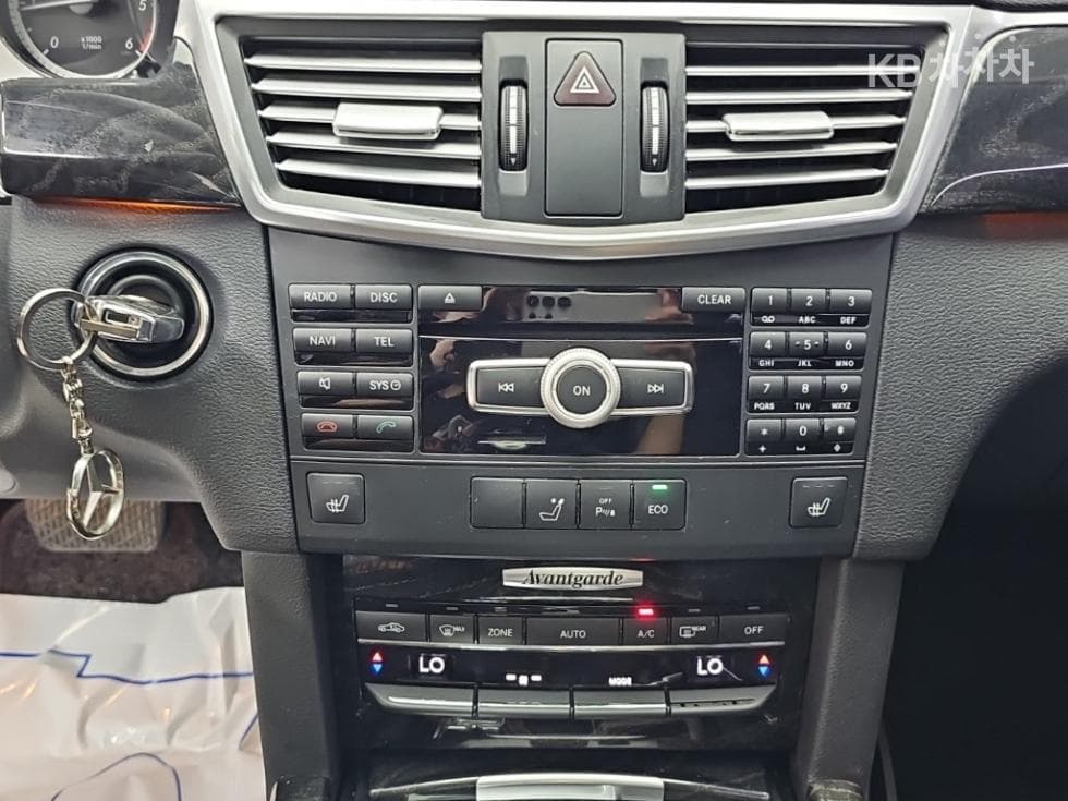 Mercedes-Benz Нов E-КласE220 CDI Авангард W212 - 10