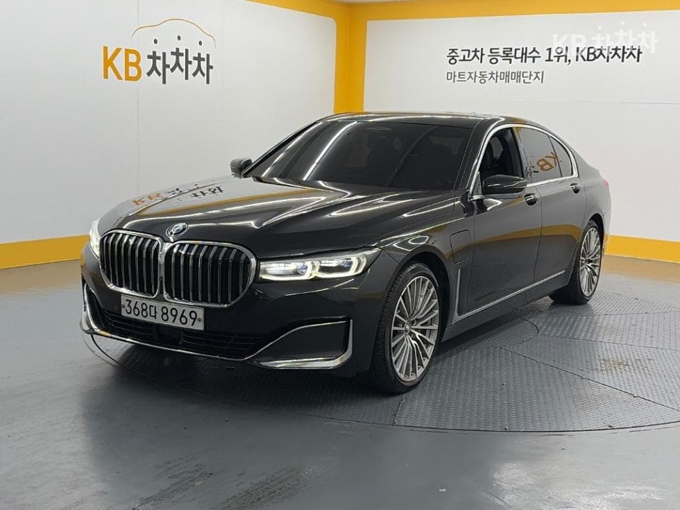 BMW 7시리즈 (G11) 745e sDrive Design Pure Excellence - Image 1