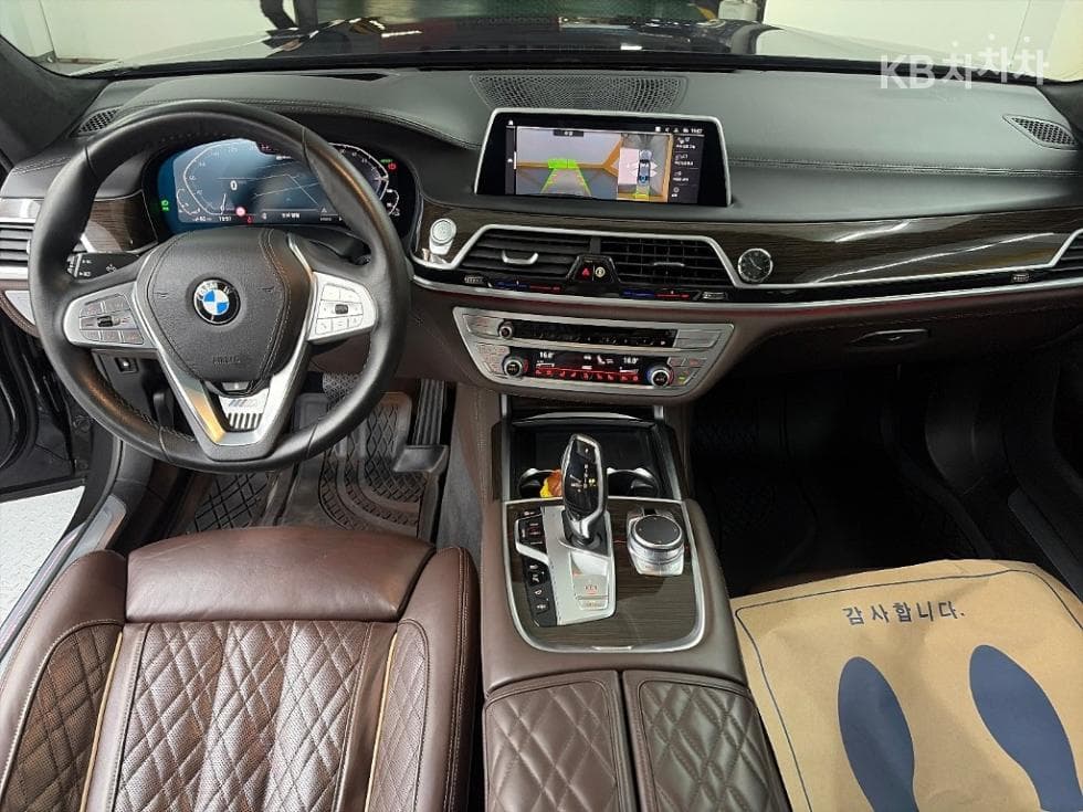 BMW 7시리즈 (G11)745e sDrive Design Pure Excellence - 7