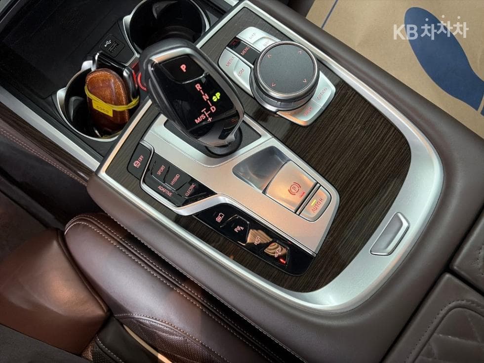 BMW 7시리즈 (G11)745e sDrive Design Pure Excellence - 8