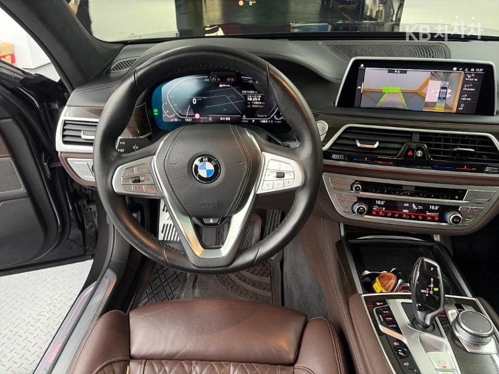 BMW 7시리즈 (G11)745e sDrive Design Pure Excellence - 9