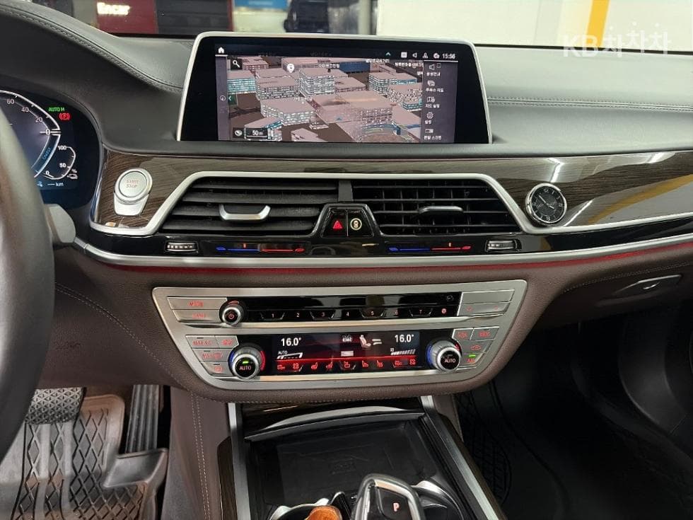 BMW 7시리즈 (G11)745e sDrive Design Pure Excellence - 10