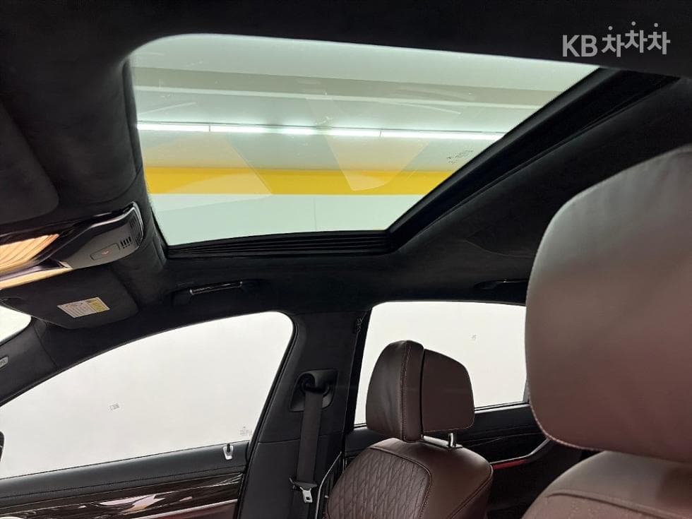 BMW 7시리즈 (G11)745e sDrive Design Pure Excellence - 16