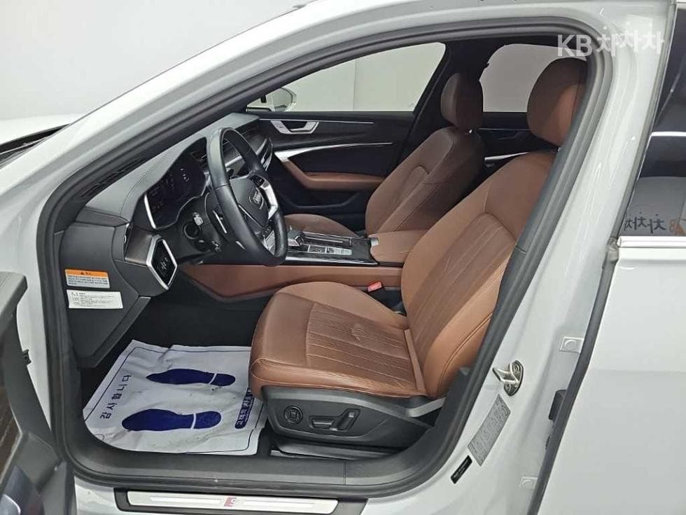 Ауди A6(C8)45 TFSI Quattro Premium - 11