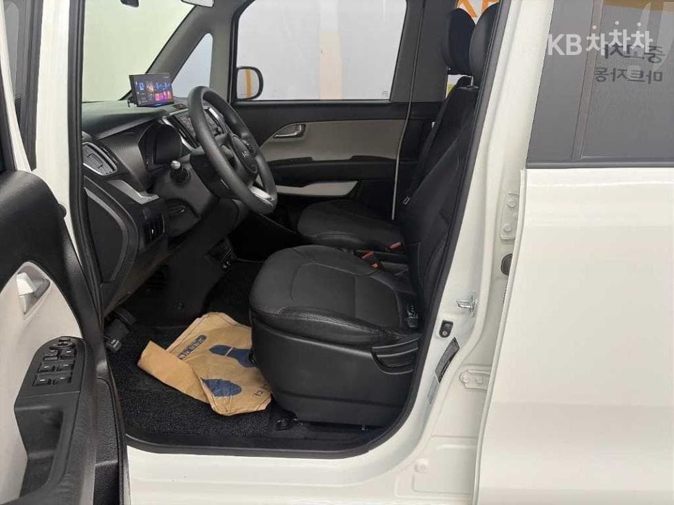 Kia The New (facelift) Ray (van) Van1.0 Gasoline Van 2-seater Standard - 11