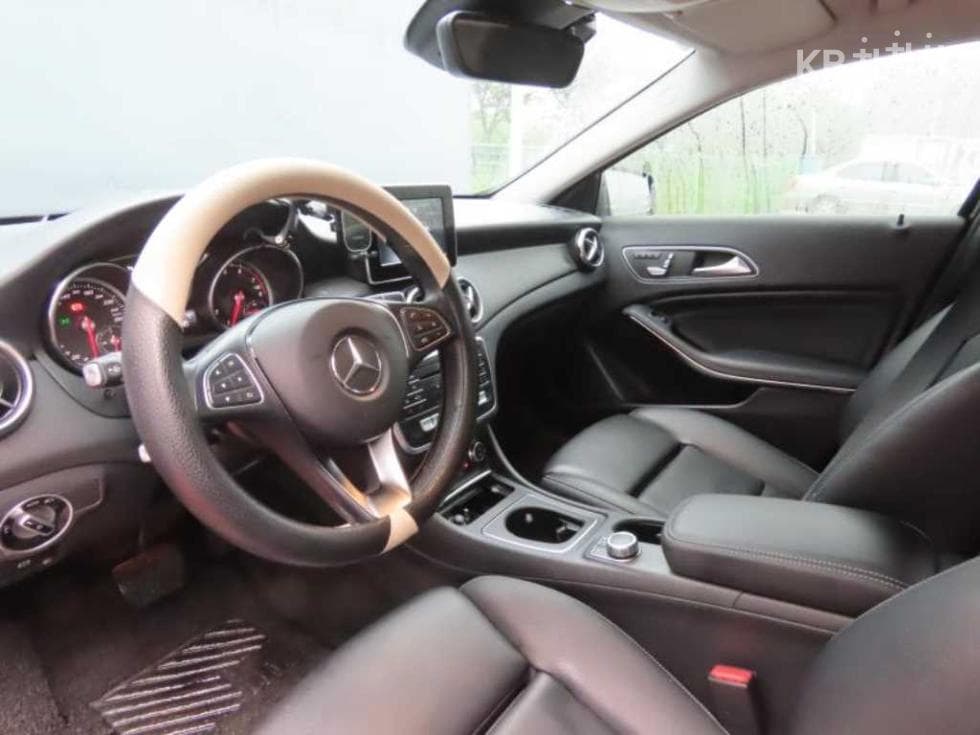 Mercedes-Benz GLA X156GLA220 Стандартен - 16