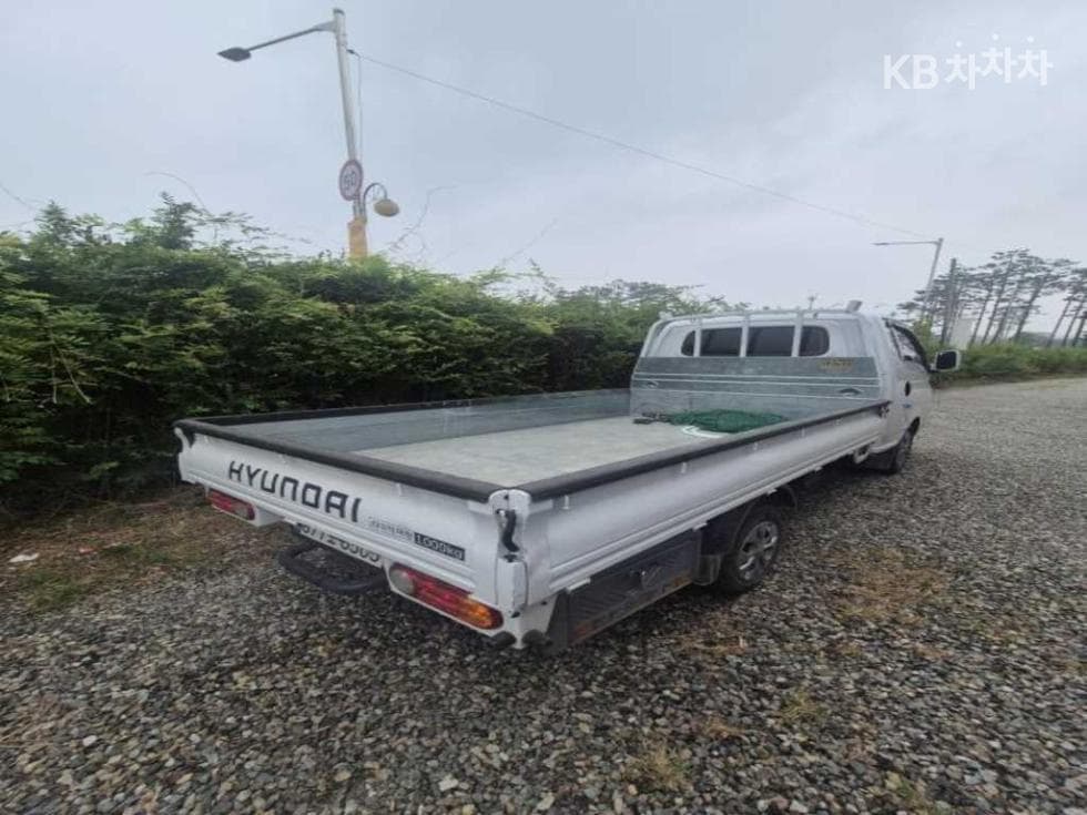 Хюндай Porter 2Удължено междуосие Super Cab LPG Premium - 4