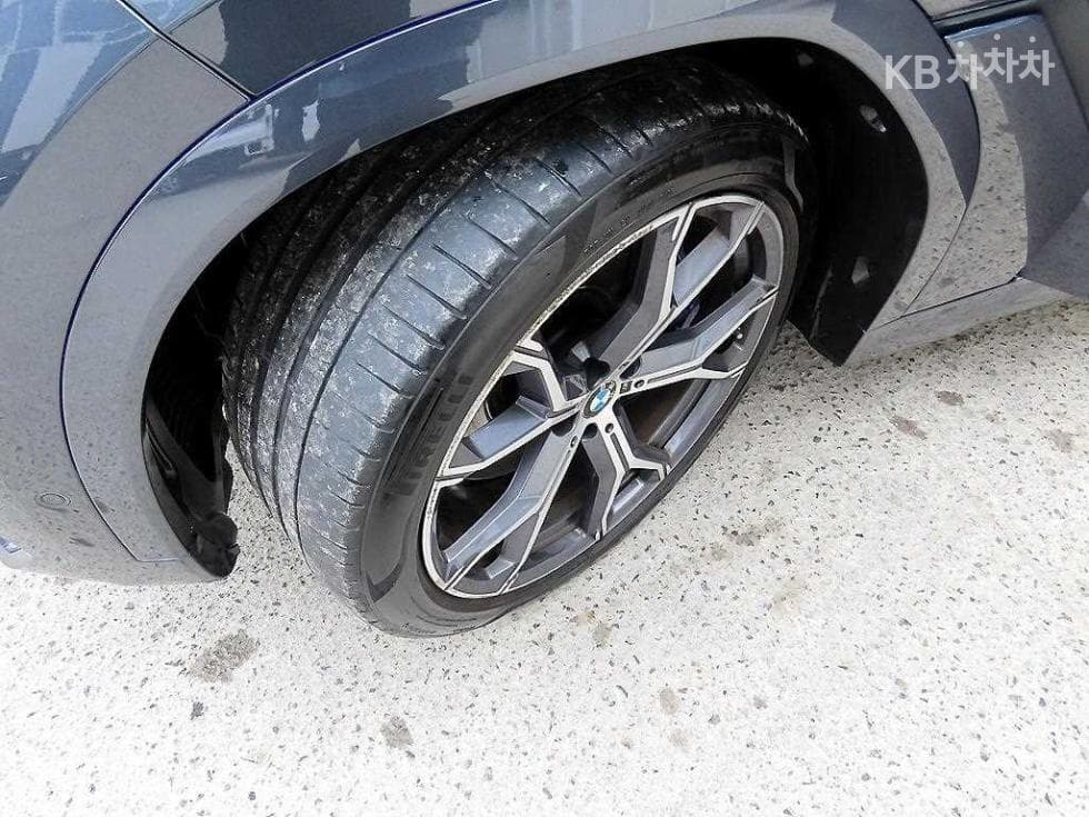BMW X6(G06)xDrive 40d M Sport - 20