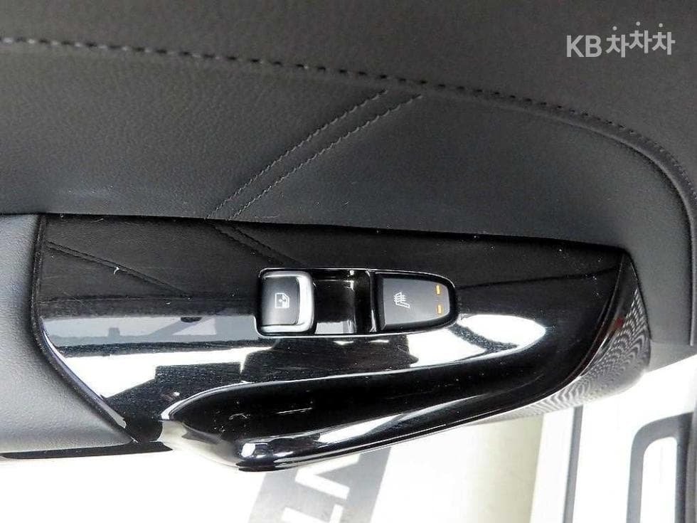 Киа K5 3-토 поколение1.6 Бензин Турбо Signature - 12
