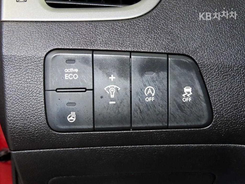 Хюндай The New (фейслифт) Avante (Elantra)1.6 VGT Premium Стандартен - 14