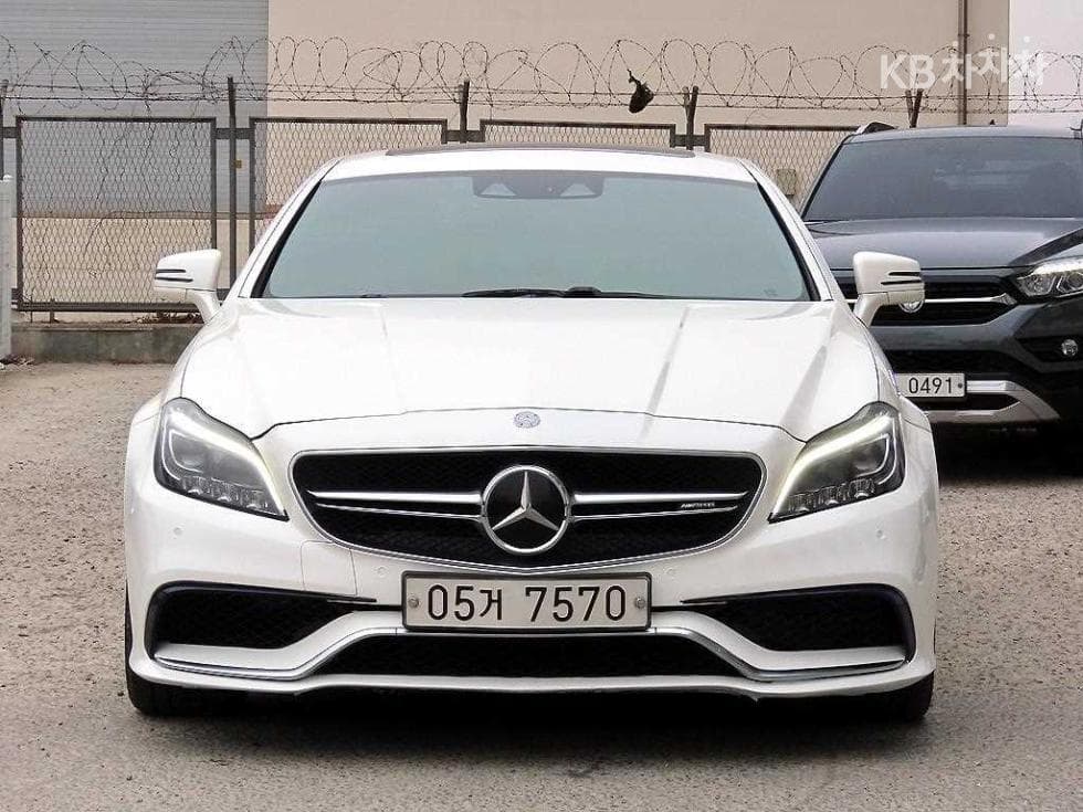 Mercedes-Benz CLS클래스(W218) CLS 63 AMG 4매틱 W218(14~) - Image 1
