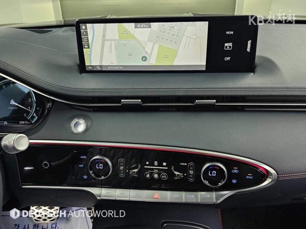 Дженезис GV70Бензин 2.5T 스포츠패키지 AWD - 14