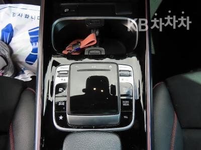Mercedes-Benz GLB(X247)GLB 250 4Matic - 12