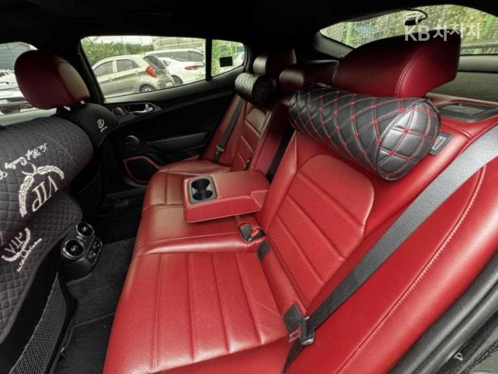 Киа Stinger2.0 Турбо 4x4 플래티넘 - 15